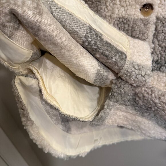 Perch by Blu Pepper Teddy Plaid Shirt Jacket - Picture 7 of 9